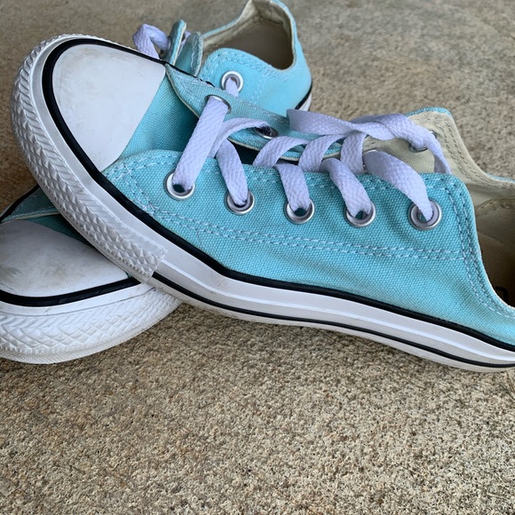 Converse - Picture 2 of 4